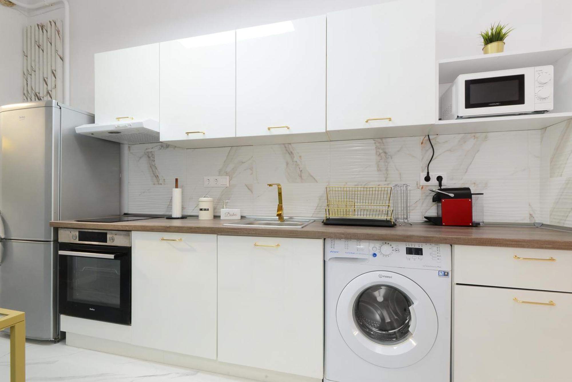 White & Gold Apartment Budapest Exterior photo