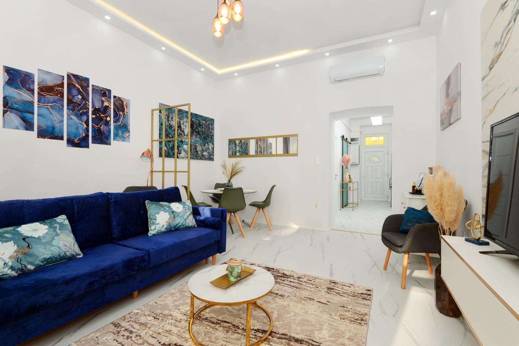 White & Gold Apartment Budapest Exterior photo